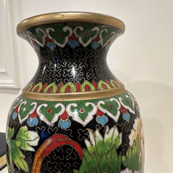 Vintage 70s Chinese Cloisonné Vase Peony & Bird Motif Black Enamel Brass Trim 8” - Picture 8 of 13